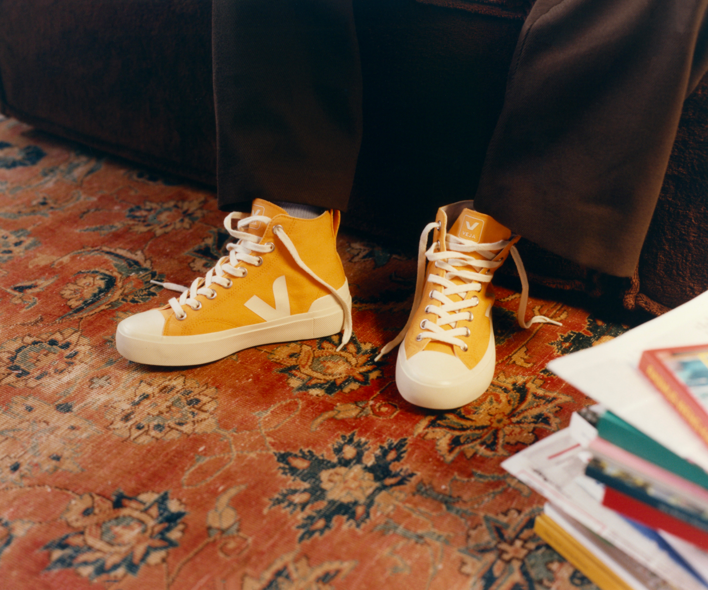 Veja yellow sales